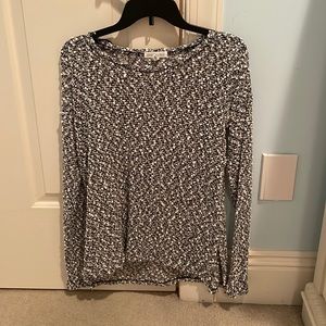 Aeropostale black and white sweater
